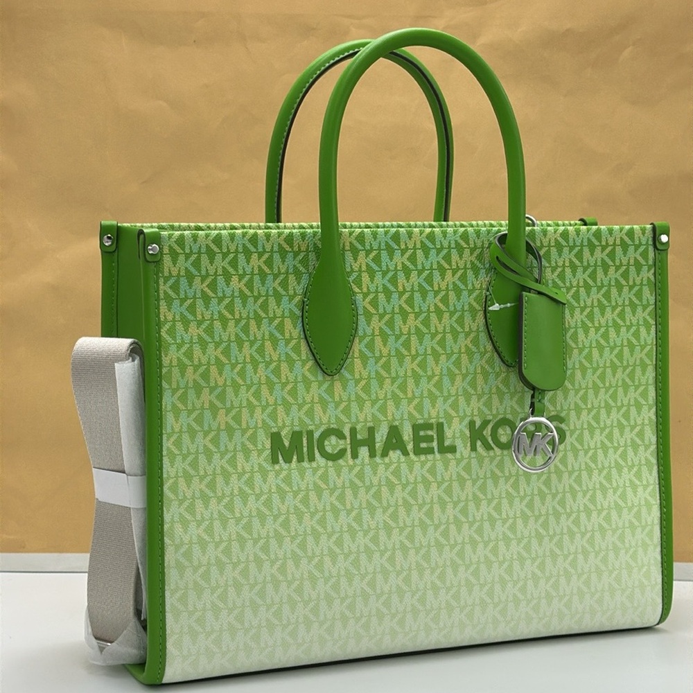 Michael Kors Mirella Medium Ombré Logo Tote Bag
Jungle Green
NWT - Picture 5 of 15